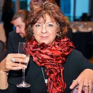 Meet your Posher, Sharon